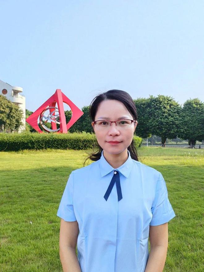 热烈祝贺佛山市季华中学10名老师入选佛山市高中学科教研中心组(图3)
